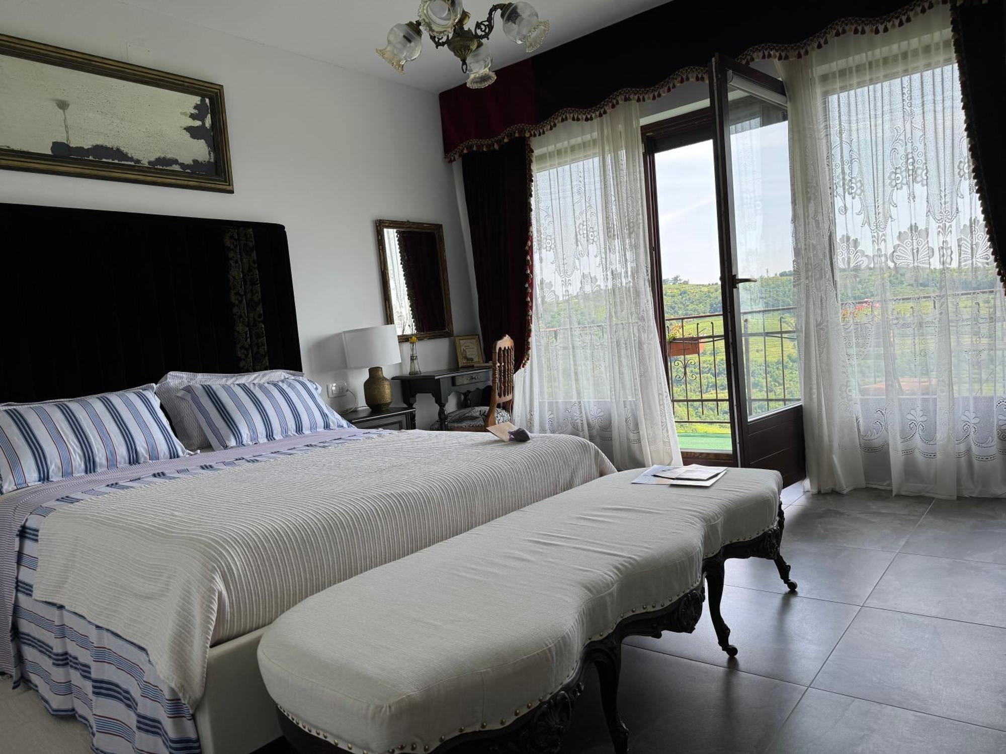 Enam Room Kojsko Екстериор снимка